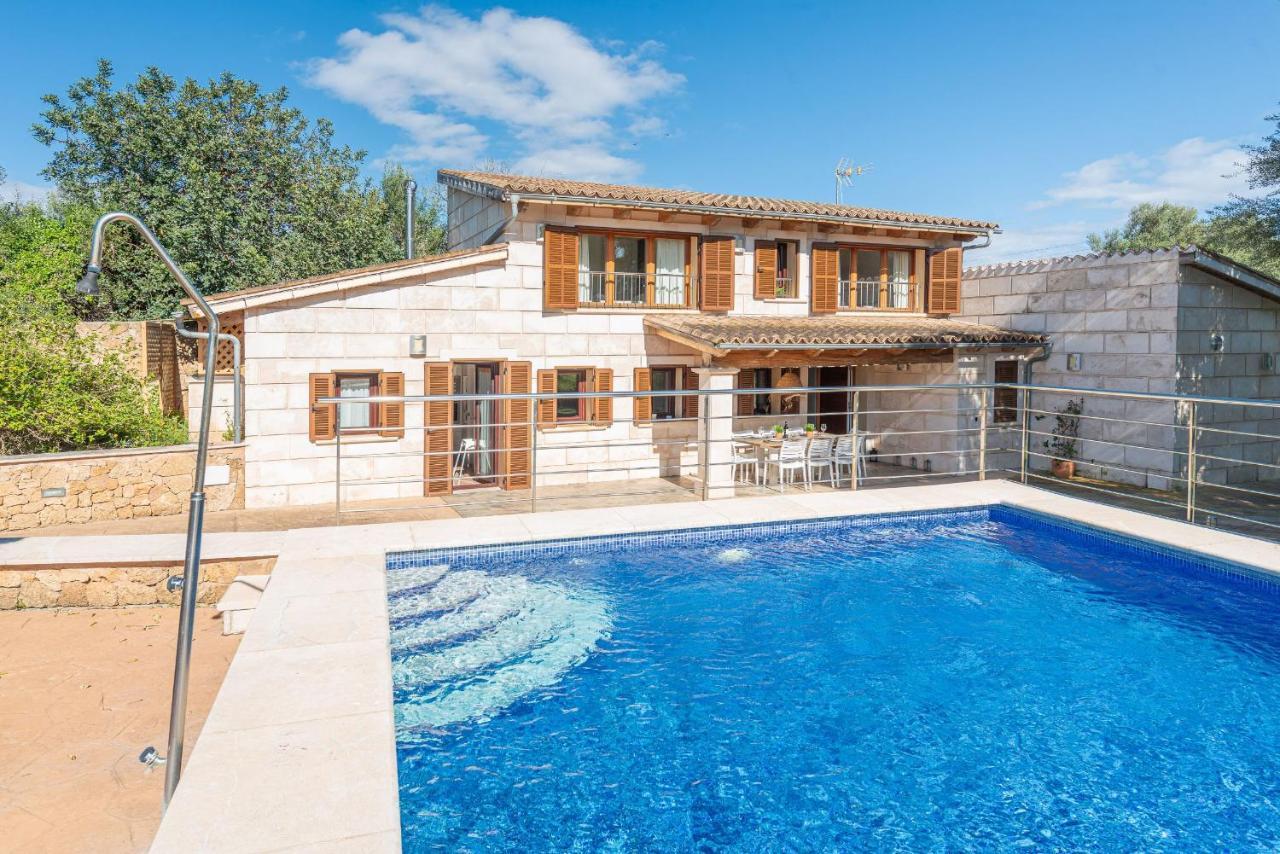 Sa Cova - Alcudia Villa Bagian luar foto